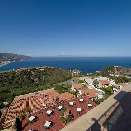 Sirius 4* Ταορμίνα